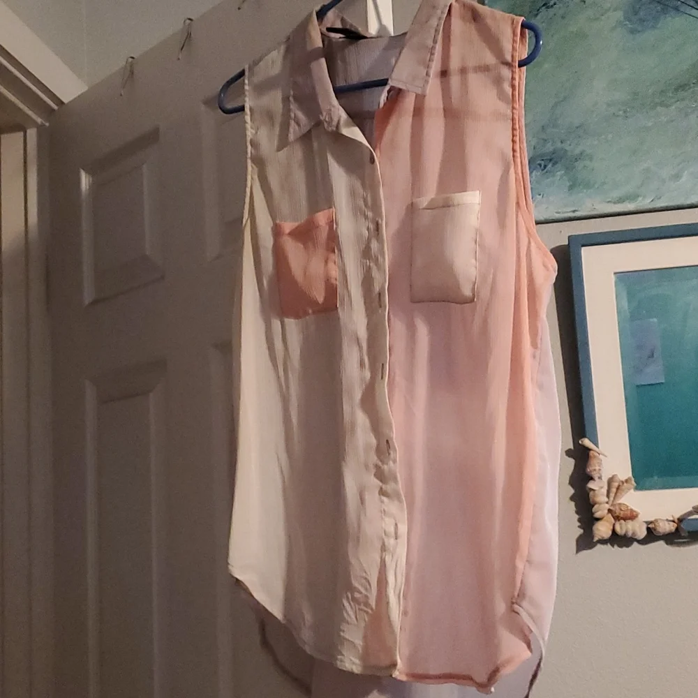 Top - Picture 2 of 2